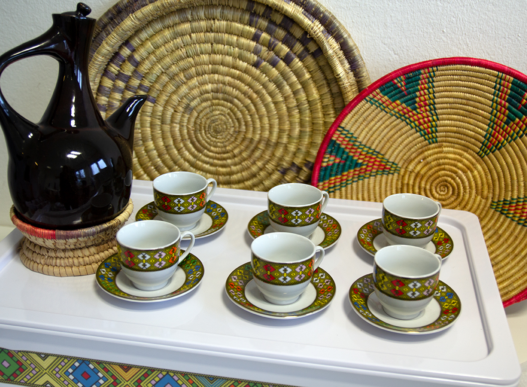 Porzellantassen in Saba, Tilét und Eritreadesign