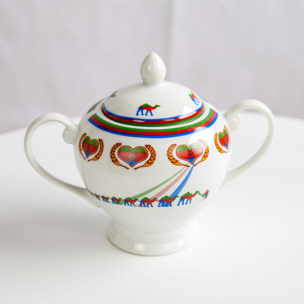 Porzellan Kaffee-Set mit Henkel